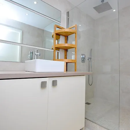 Appartement Awesome In With Wifi *